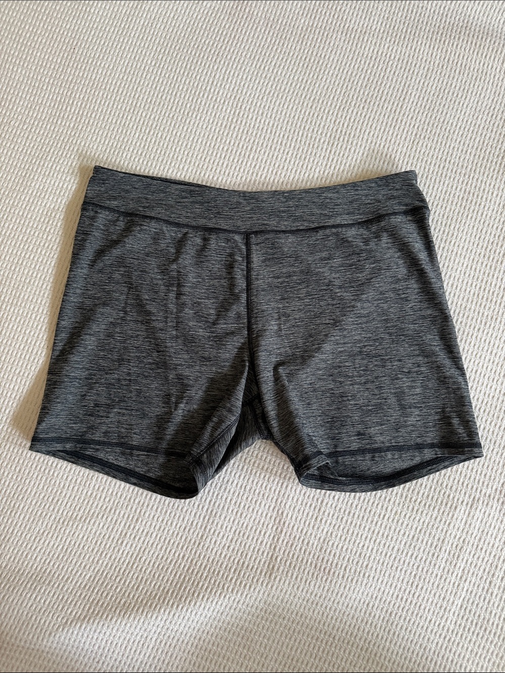 Duluth Mid-Rise Heather Gray Athletic Shorts for Women